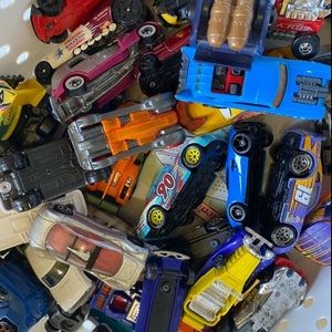 Lot of toy cars 40+ die-cast cars